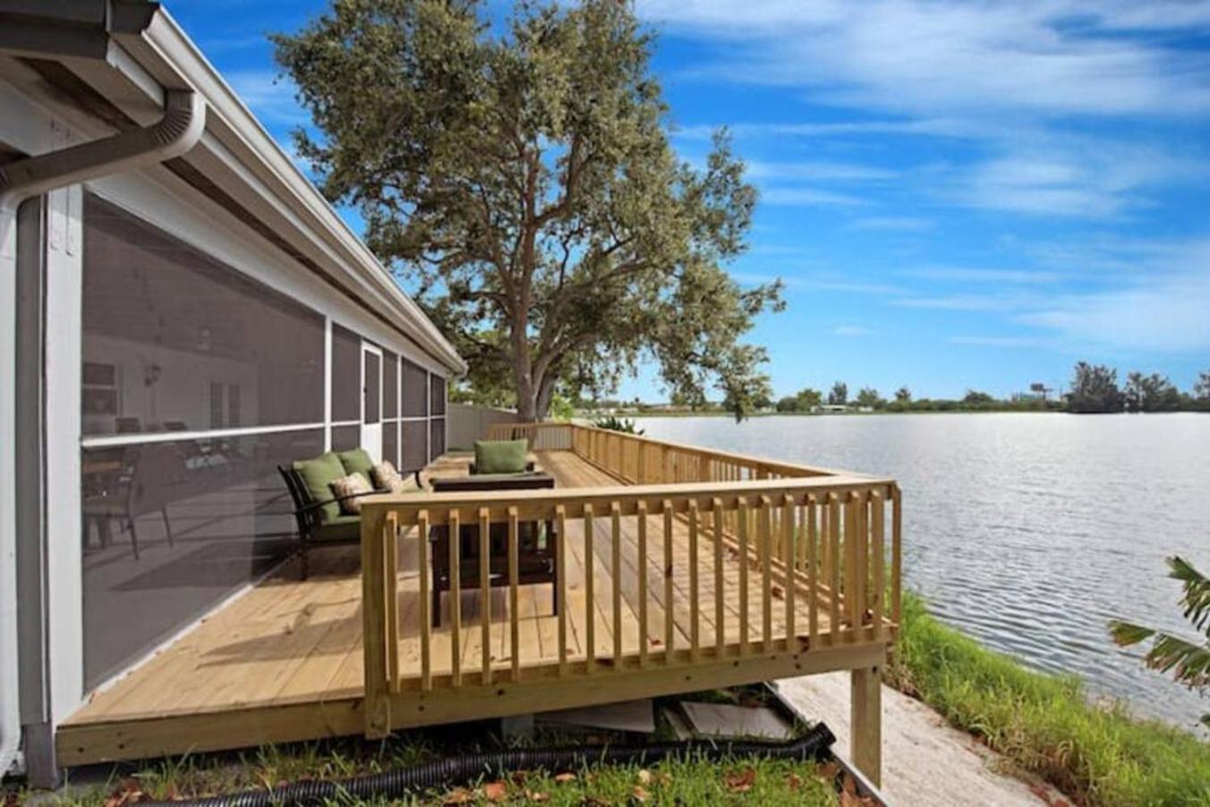 Lake House Unit 1 By Pmi Davie Exteriör bild